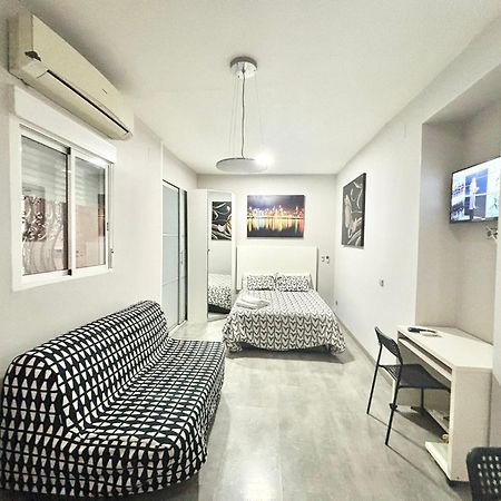 Centro Ferrocarril 2 Metro Delicias Appartement Madrid Buitenkant foto