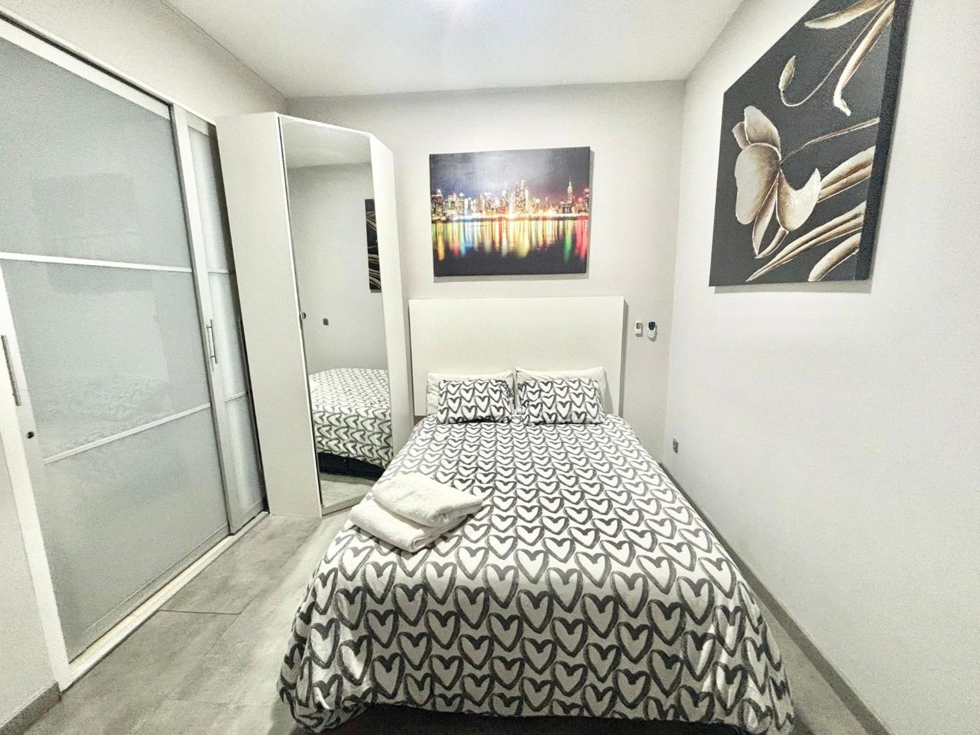 Centro Ferrocarril 2 Metro Delicias Appartement Madrid Buitenkant foto